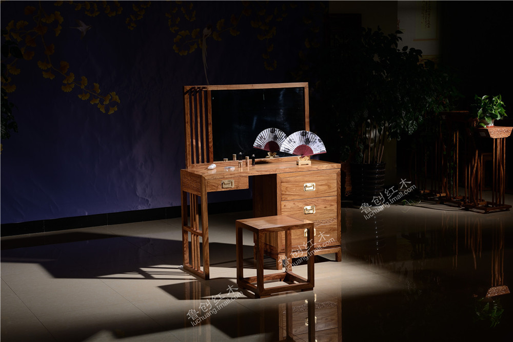 江南古韻梳妝臺